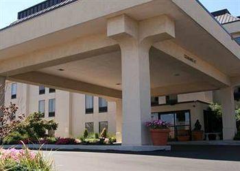 Hampton Hotel 3*